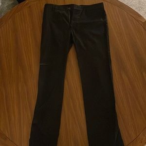 Dockers D1 Slim Fit Khaki Pants in Black - 34 x 32